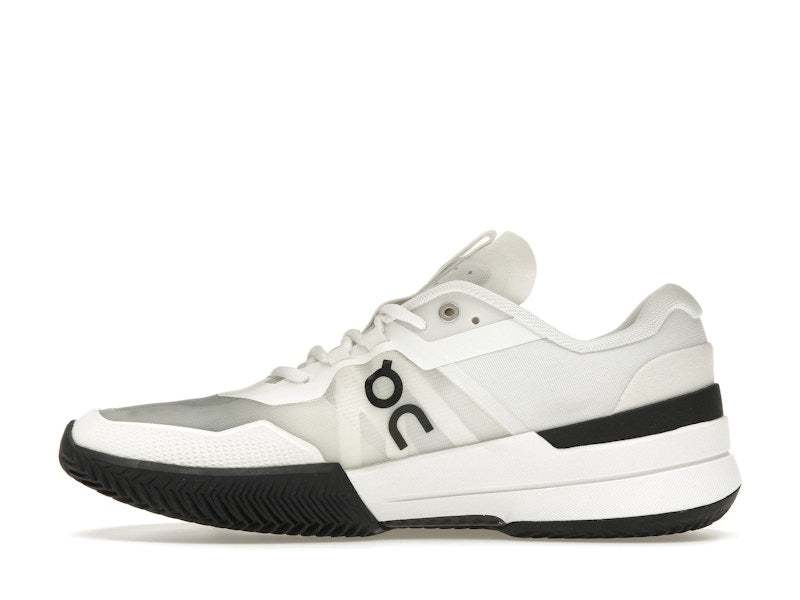 On The Roger Pro 2 Clay White Black (Women's)