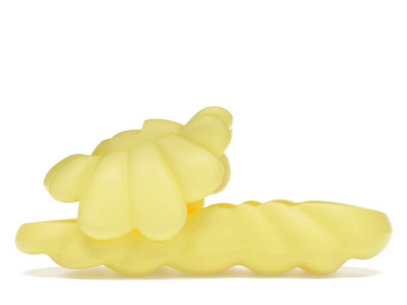 Takashi Murakami Ohana Full-Bloom Slide Blazing Yellow