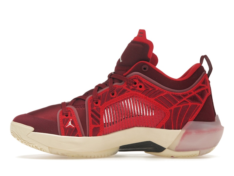 Jordan 37 Low Lift Up (Women's)