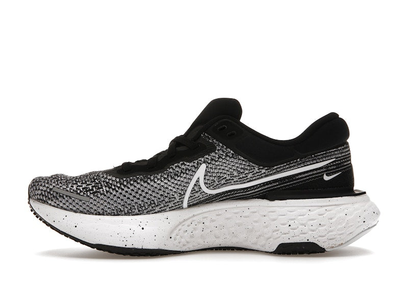 Nike ZoomX Invincible Run Flyknit Oreo