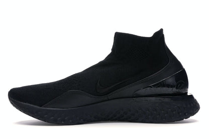 Nike Rise React Flyknit Triple Black