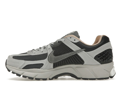 Nike Zoom Vomero 5 Dark Smoke Grey Vachetta