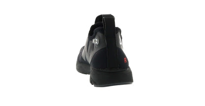 Reebok Pump Supreme Vetements SSENSE Black