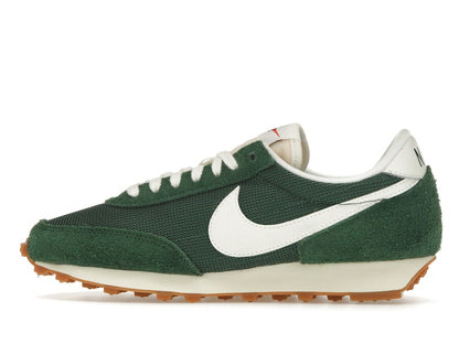 Nike Daybreak Vintage Fir (Women's)