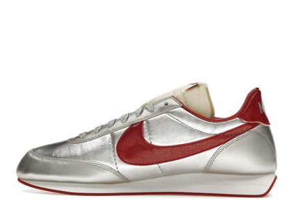 Nike Tailwind Night Track