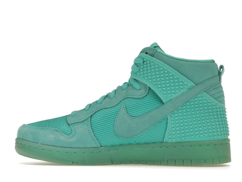 Nike Dunk CMFT Premium Light Retro