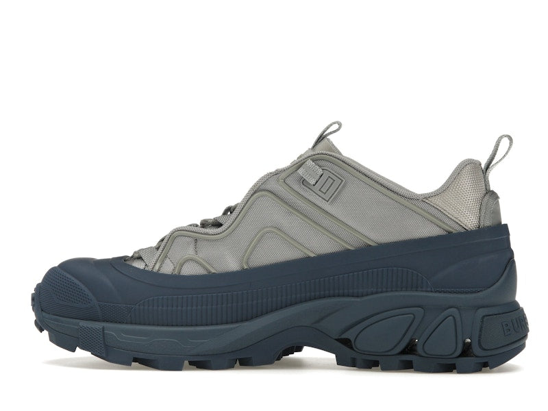 Burberry Arthur Warm Grey Oceanic Blue