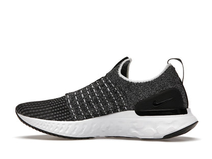 Nike React Phantom Run Flyknit 2 Oreo (Women's)