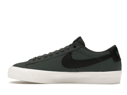 Nike SB Zoom Blazer Low Pro GT Vintage Green