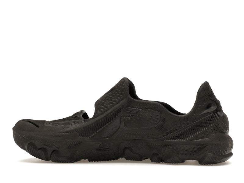 Nike ISPA Universal Black