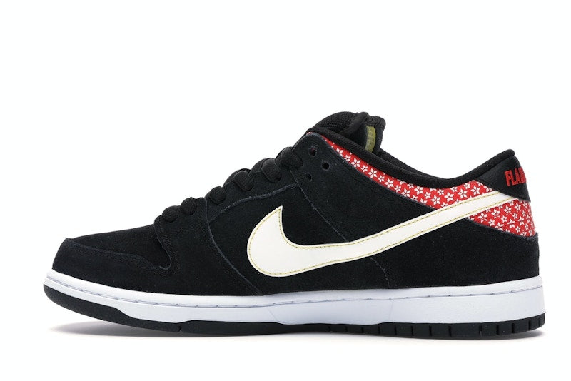 Nike SB Dunk Low Firecracker