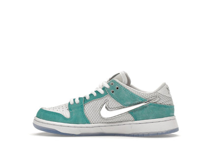 Nike SB Dunk Low April Skateboards (PS)