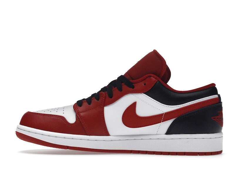 Jordan 1 Low Bulls