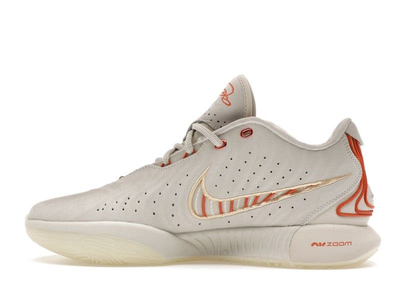 Nike LeBron 21 Akoya