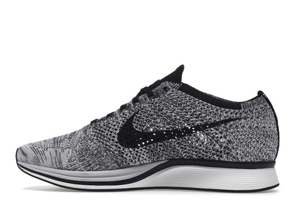 Nike Flyknit Racer Oreo