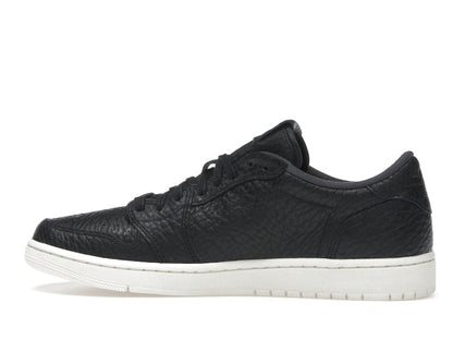 Jordan 1 Retro Low Swooshless Black (2025)