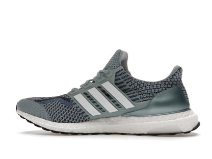 adidas Ultra Boost 5.0 DNA Magic Grey Shadow Navy