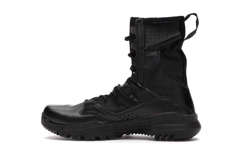 Nike Special Field Boot 8 Inch Black