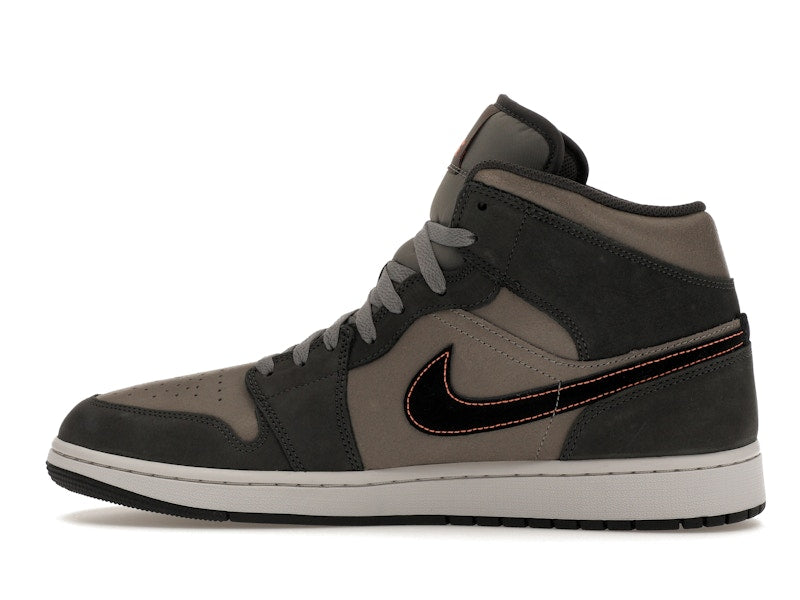 Jordan 1 Mid SE Night Stadium