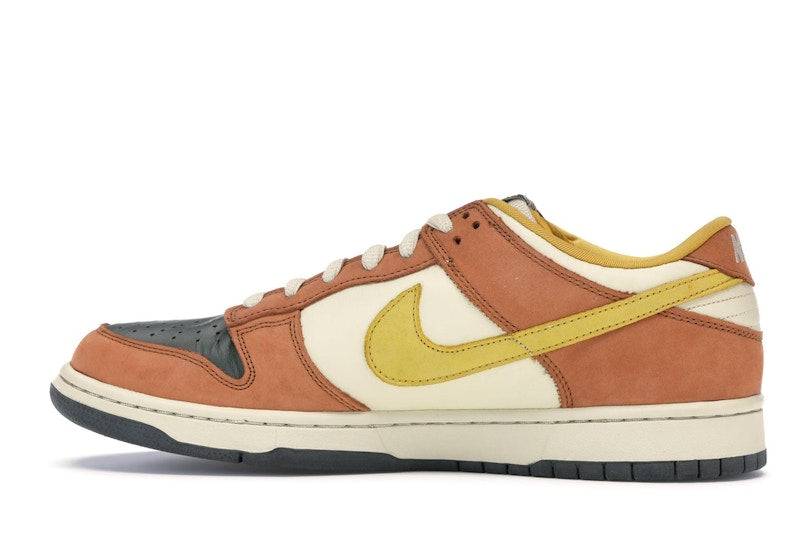 Nike SB Dunk Low Vapour Mineral Yellow