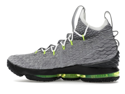 Nike LeBron 15 Air Max 95
