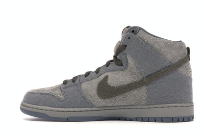 Nike SB Dunk High Tauntaun