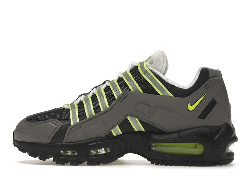 Nike NDSTRKT Air Max 95 Neon
