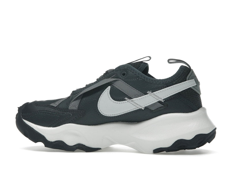 Nike TC 7900 Anthracite Platinum Tint Smoke Grey Metallic Platinum (Women's)