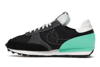 Nike Daybreak Type Black Menta
