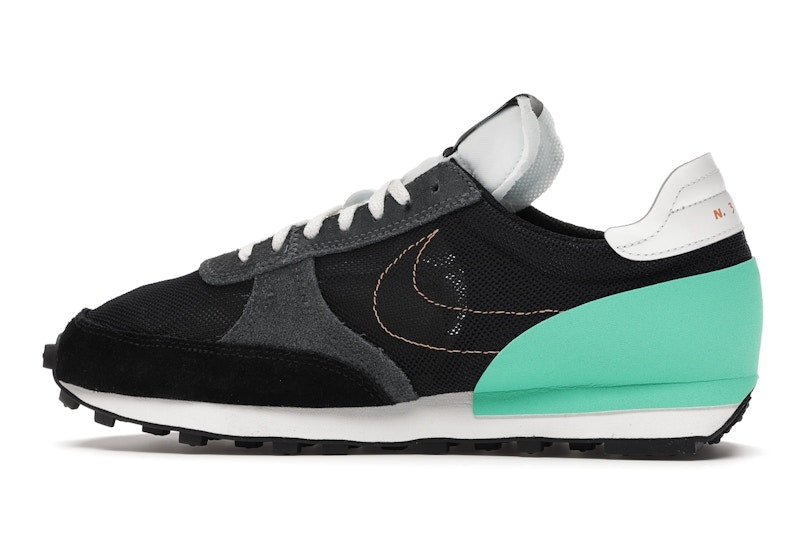 Nike Daybreak Type Black Menta