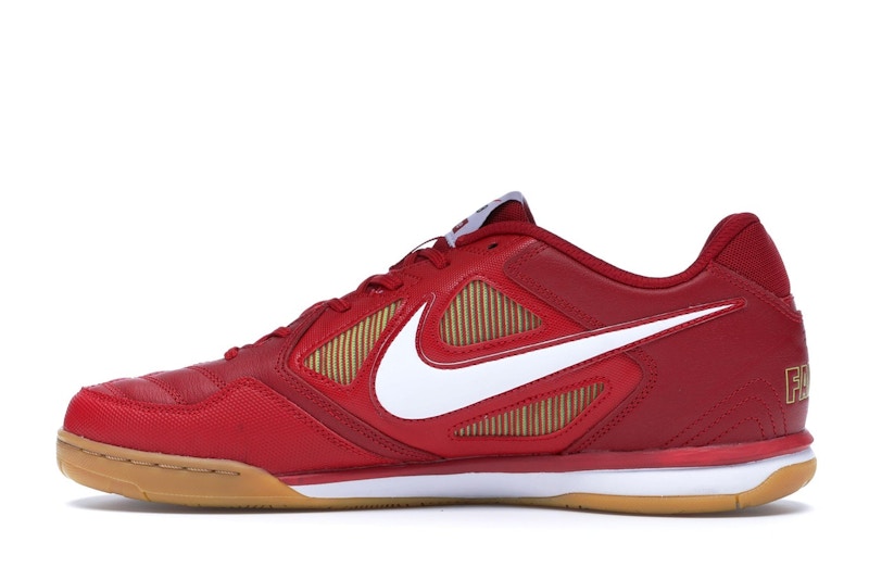 Nike SB Gato Supreme Red