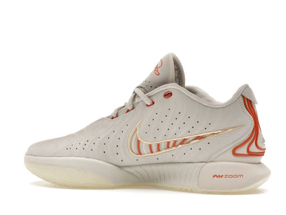 Nike LeBron 21 Akoya