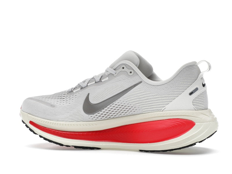 Nike Vomero 18 Platinum Tint Siren Red Light Smoke Grey Metallic Pewter