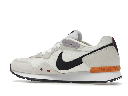 Nike Venture Runner Coconut Milk Light Curry (Women's)