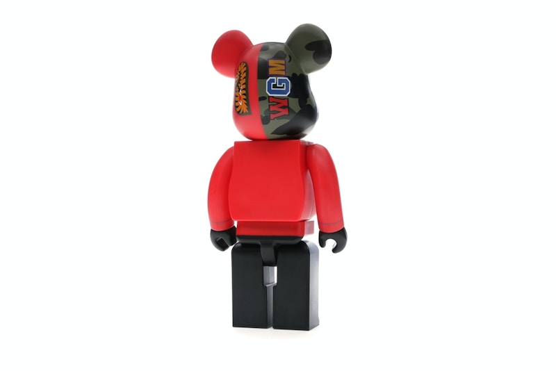 Bearbrick A Bathing Ape 1st Camo Shark 400% Red