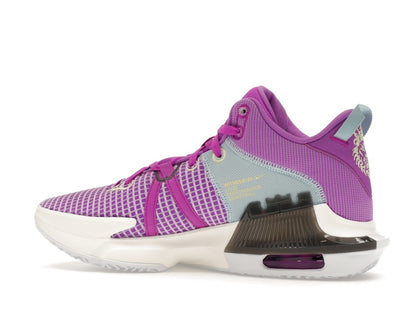 Nike LeBron Witness 7 Fuchsia Dream