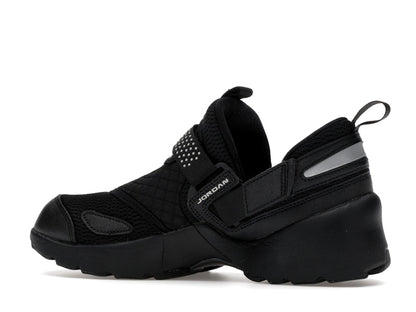 Jordan Trunner LX Triple Black (Women's)