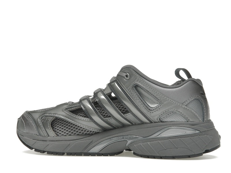 adidas Adistar Pose Taqwa Bint Ali Iron Metallic (Women's)
