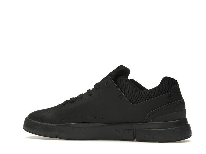 On The Roger Advantage All Black (Women's)