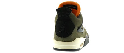 Jordan 4 Retro Undefeated (2005)