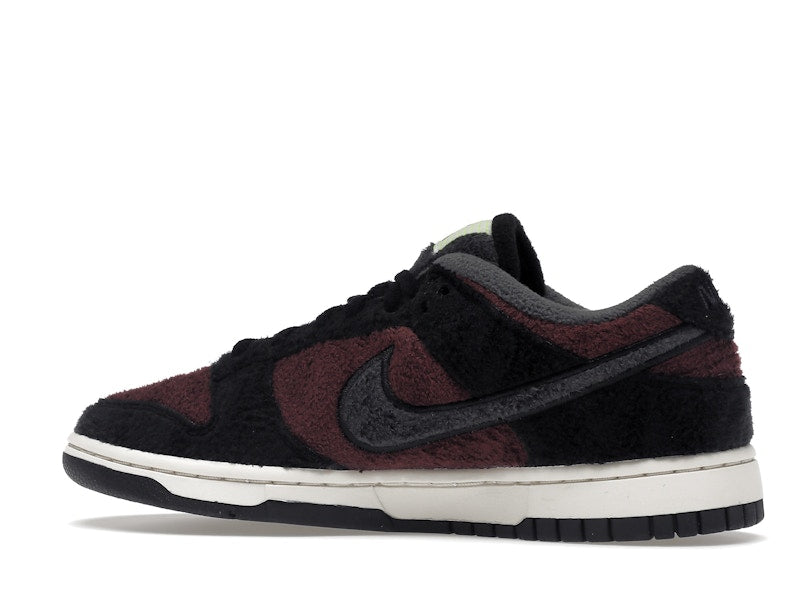 Nike Dunk Low SE Fleece Pack Burgundy Crush (Women's)
