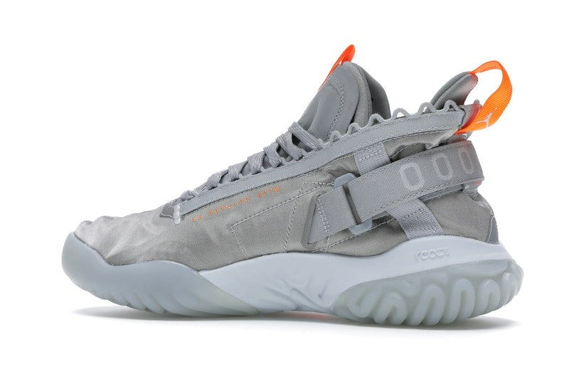 Jordan Proto React Wolf Grey Total Orange