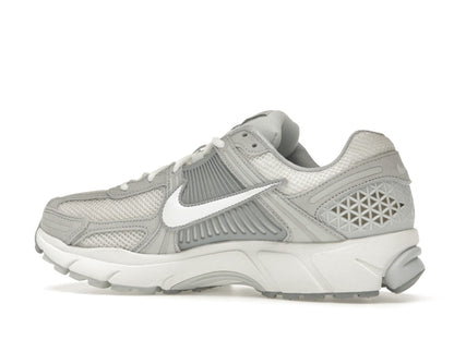 Nike Zoom Vomero 5 Pure Platinum Platinum Tint Wolf Grey Summit White (Women's)
