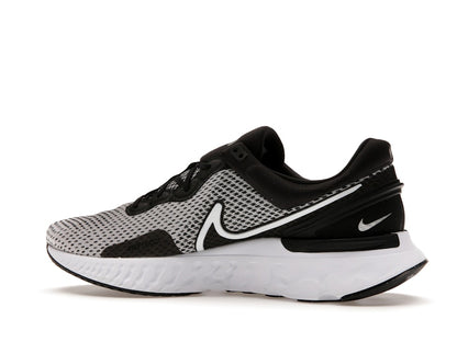 Nike React Miler 3 Black Metallic Silver