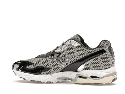 Mizuno Wave Rider 10 Flame Wave One Block Down Onyx