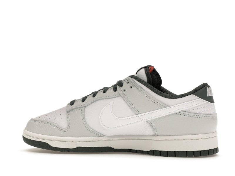 Nike Dunk Low Retro SE Photon Dust Vintage Green