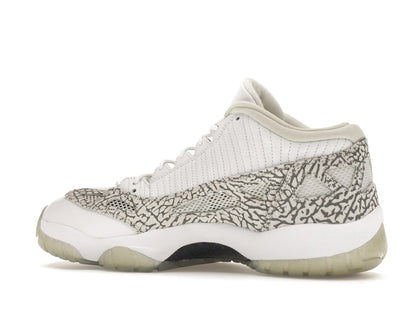 Jordan 11 Retro Low IE Cobalt (2015)