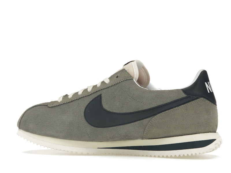 Nike Cortez size? Exclusive Grey