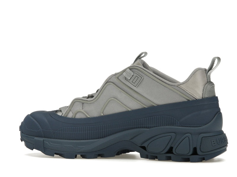 Burberry Arthur Warm Grey Oceanic Blue