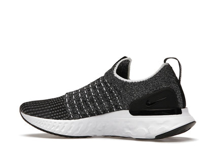 Nike React Phantom Run Flyknit 2 Oreo (Women's)